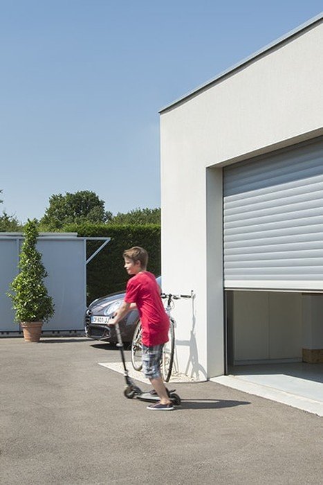 Motoriza la puerta de tu garaje para hacerte la vida más fácil.